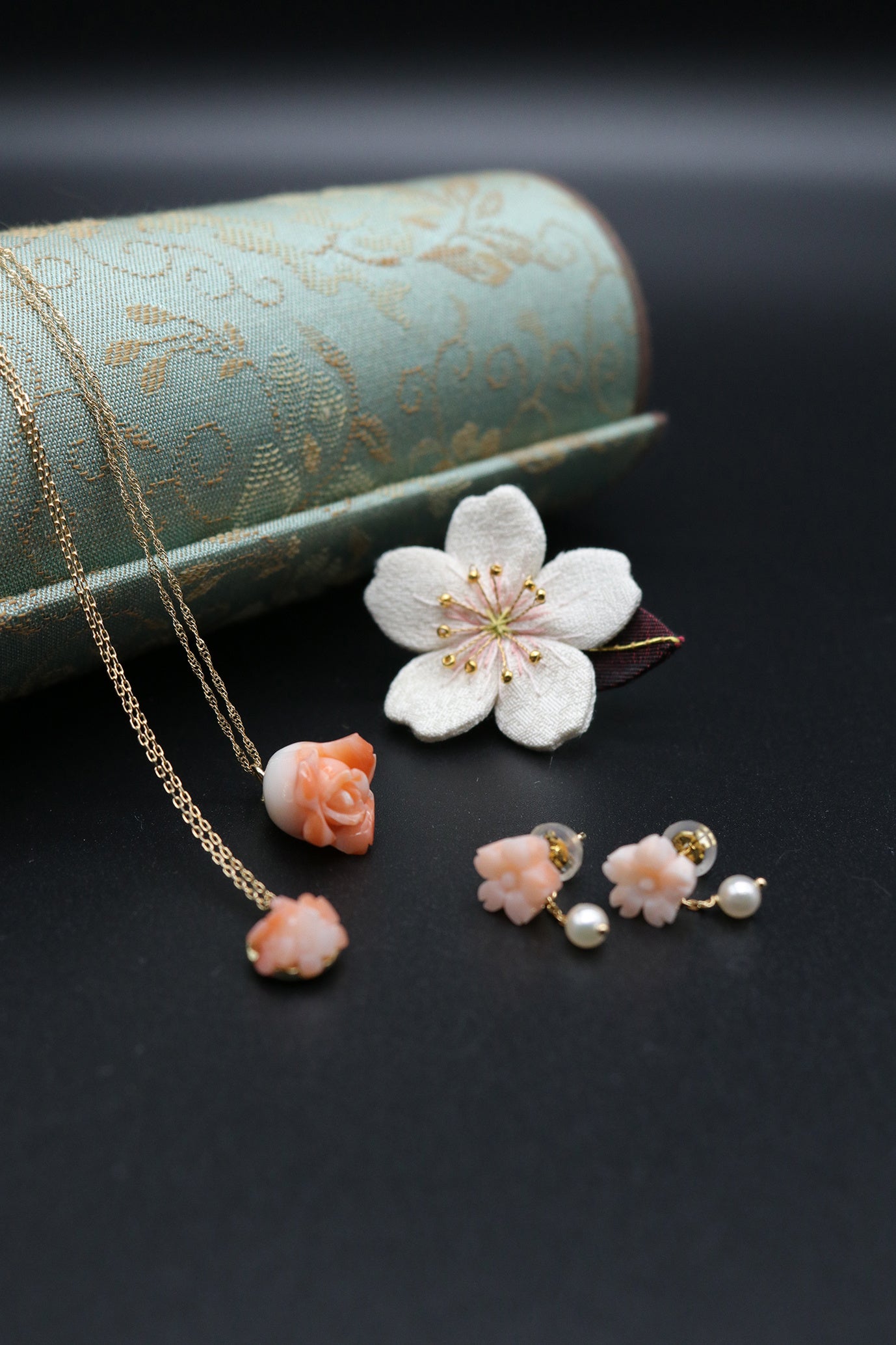 京都 蔦屋書店】アクセサリーブランドMatsuyoiのフェア「花咲く都の