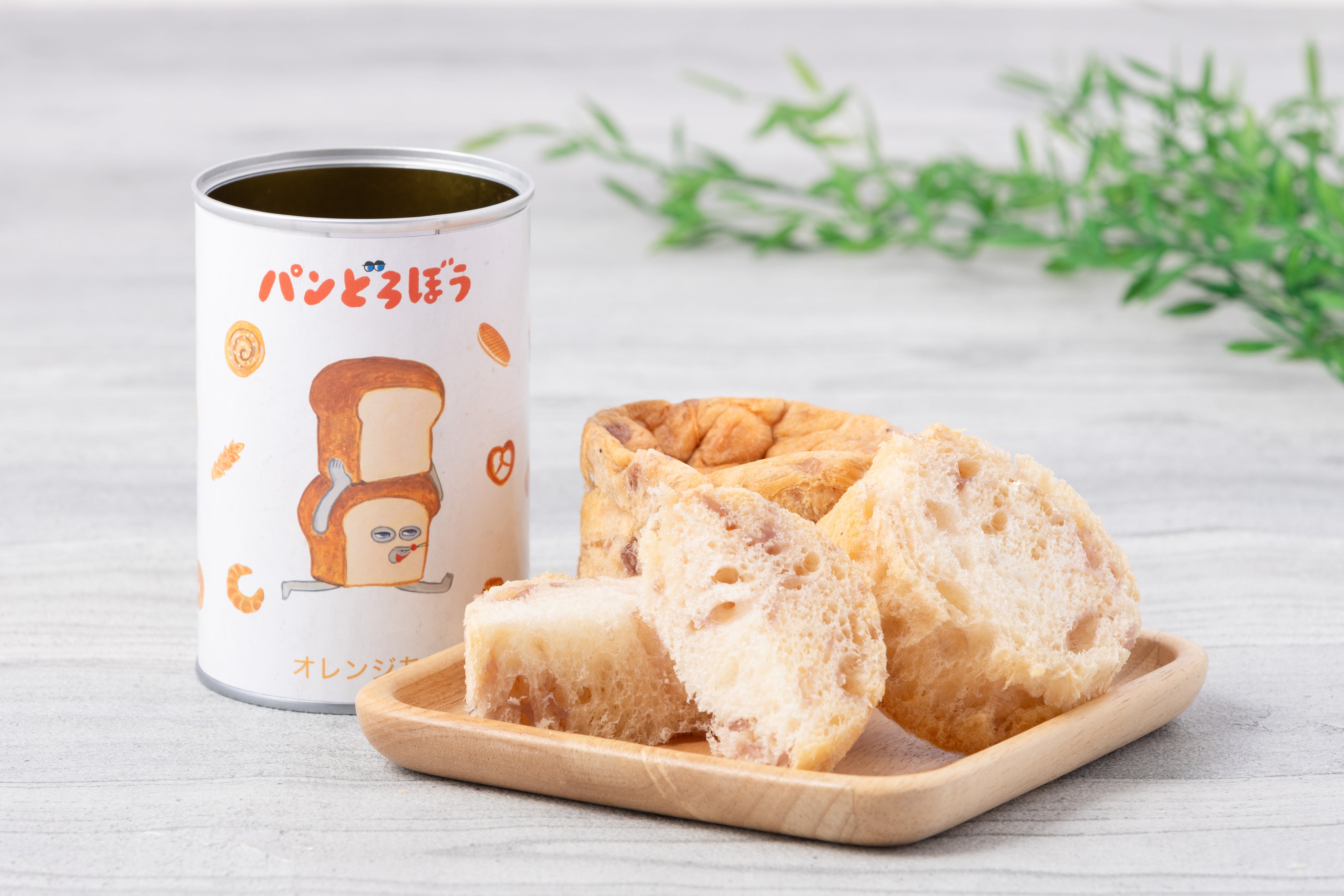 賞味期限5年の缶入りパンが「パンどろぼう」パッケージで誕生！ | 光