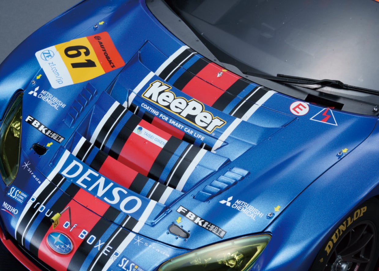 SUPER GT GT300の2021年シリーズチャンピオンマシンが1/8スケールで初