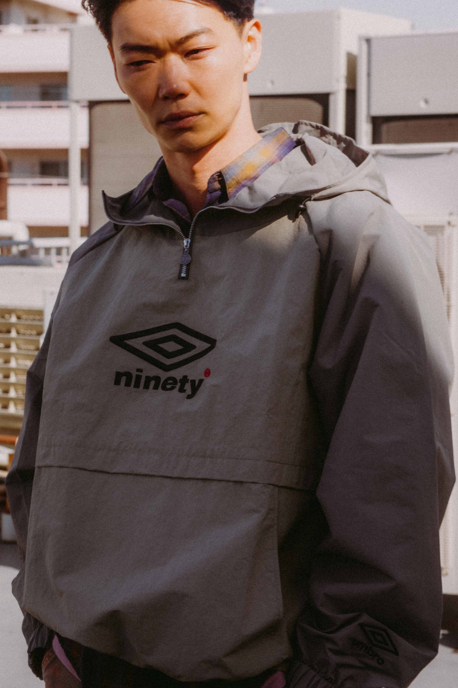 ストリートブランド『9090』がフットボールブランド『umbro』との