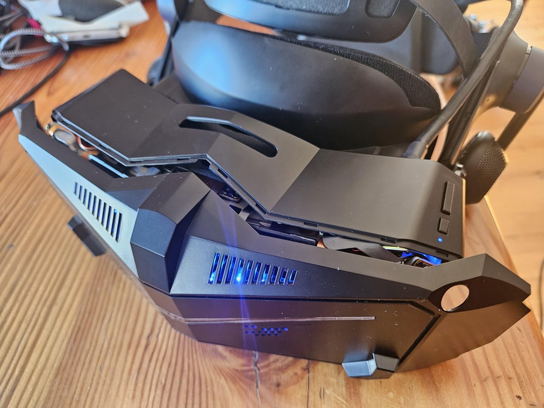Crystal Lighthouse faceplate works on the Super! : r/Pimax