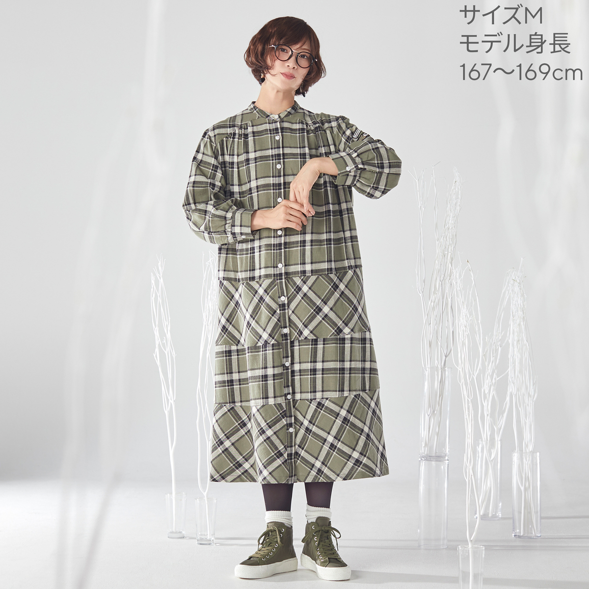 スクープクラブ 襟元スッキリバンドカラー チェック柄ワンピース Scoop