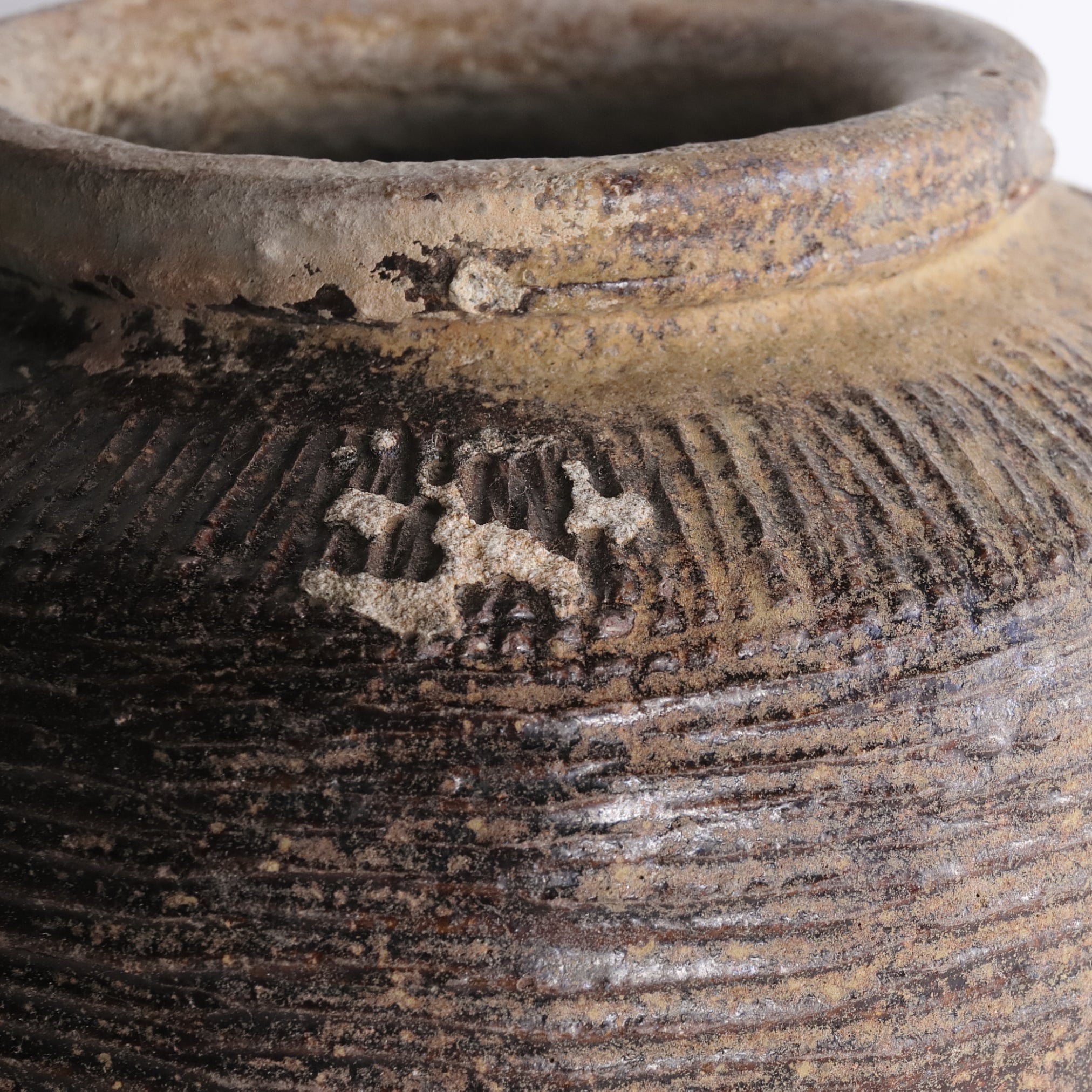 室町時代 南蛮 壺（1336–1573 CE） | 入蘆花（ロカニイル）