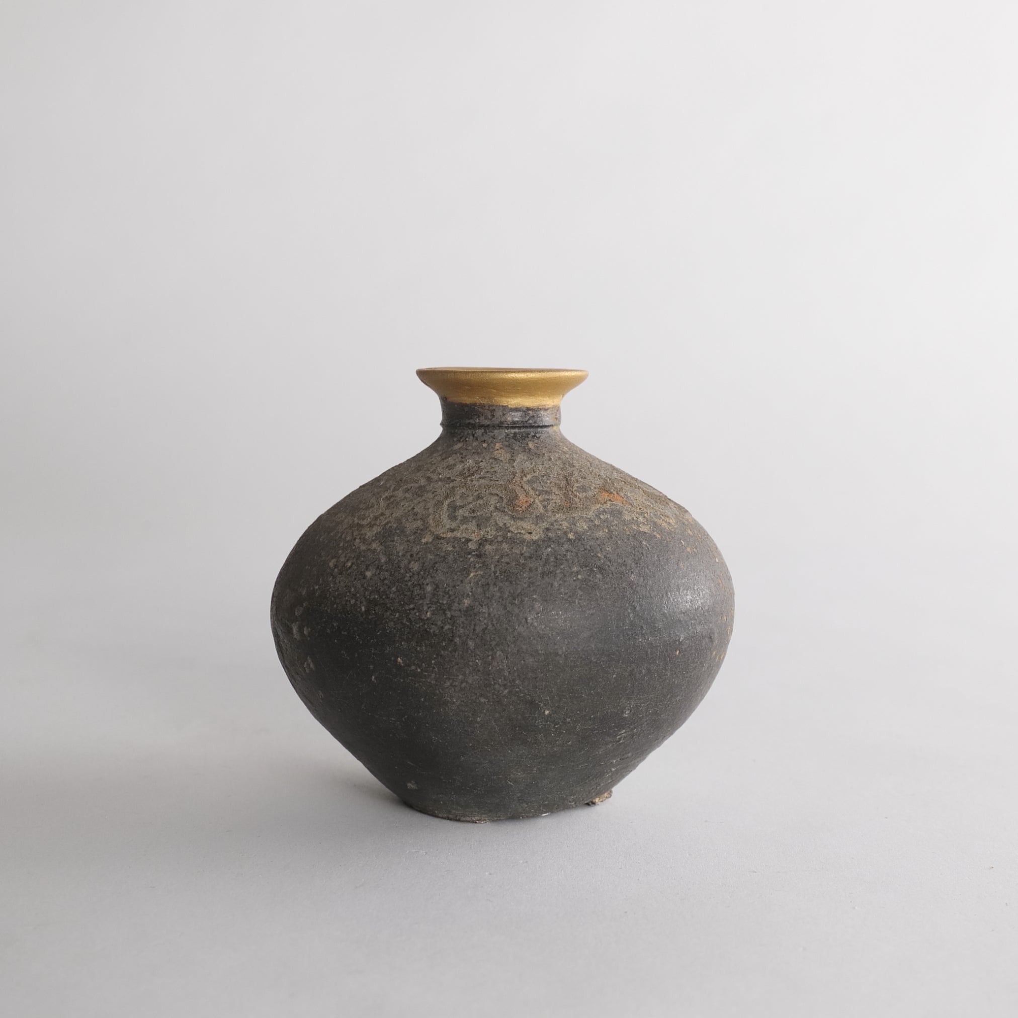 新羅土器 小壺（668–900 CE） | 入蘆花（ロカニイル）