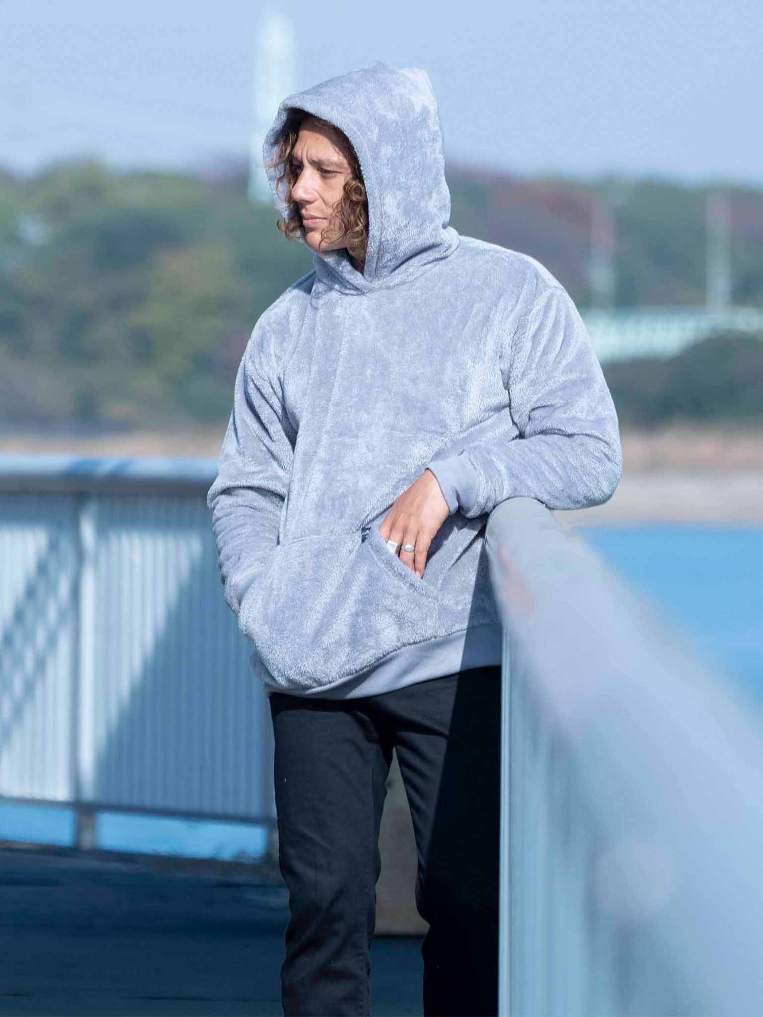 ボアフリースプルオーバーパーカー