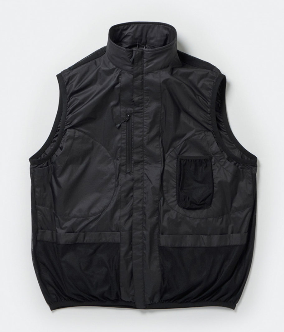DAIWA PIER 39 TECH REVERSIBLE WIND SHIELD VEST [BLACK] - Fresh