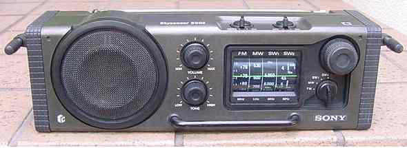 SONY 4BANDラジオ ICF-6000 ジャンク SONY ICF-6000 ラジオ ジャンク