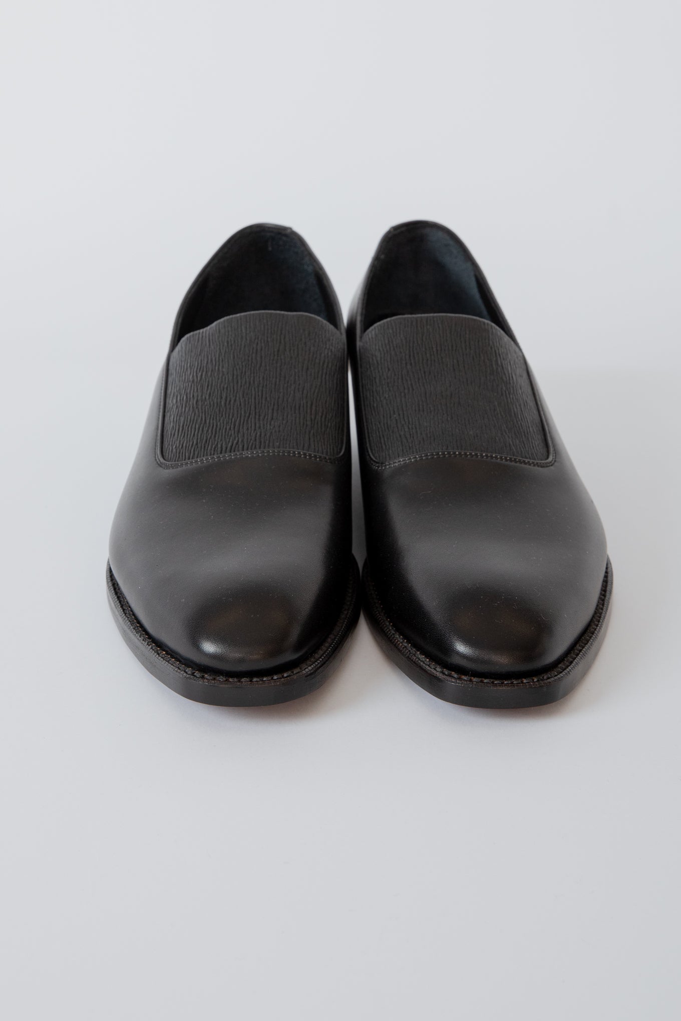 SHIRRING OPERA PUMPS / BLACK SMOOTH – RAINMAKER KYOTO