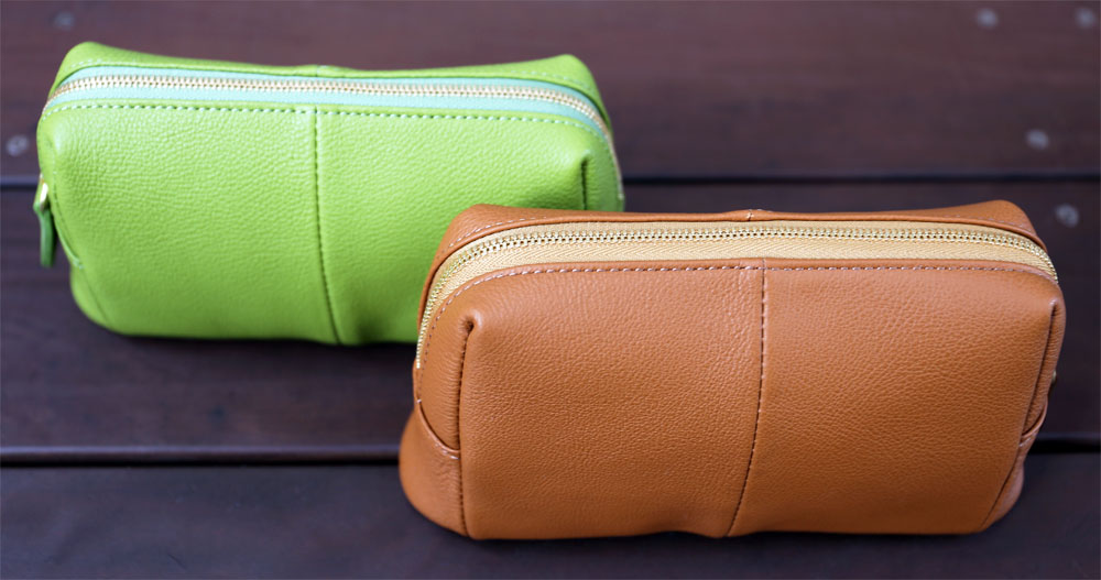 お手頃価格？シュランケンカーフ製汎用ポーチ。WILDSWANS(ワイルド