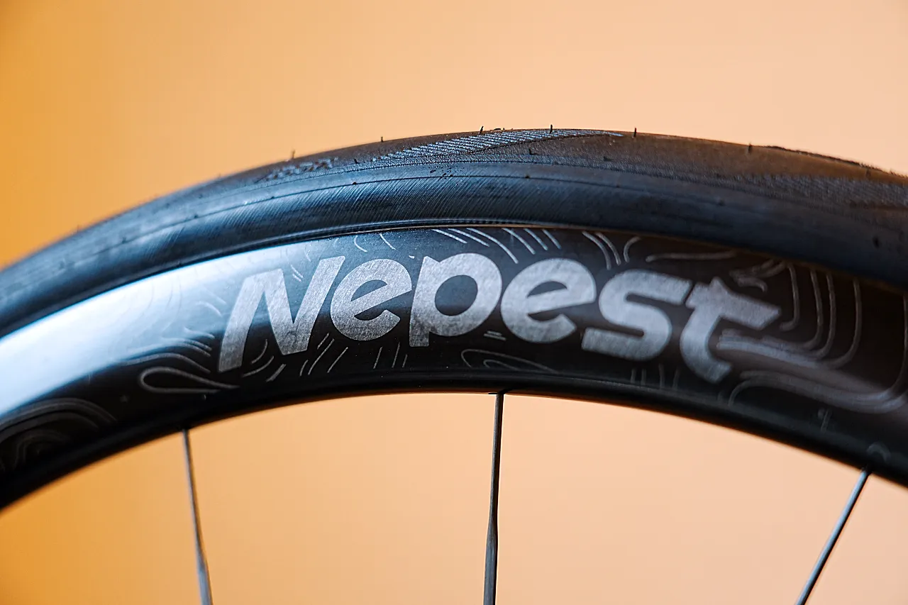 1,169g Nepest NOVA 35 インプレッション：登坂性能、空力、快適性の
