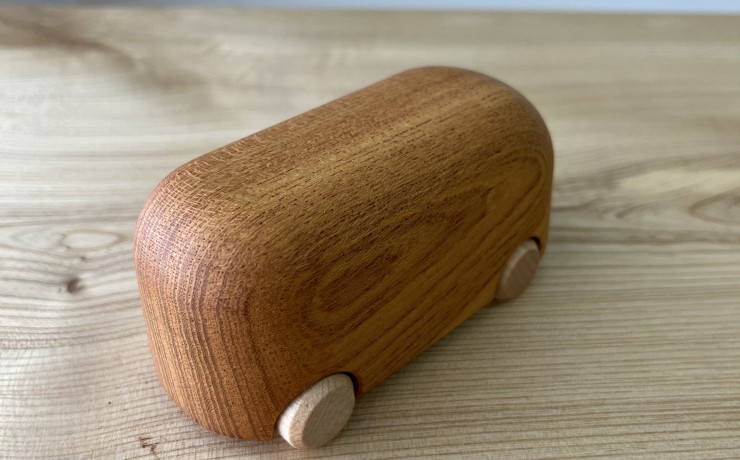 一枚板 から作る木のビークル busu-53 ケヤキ – 一枚板の通販 rewood