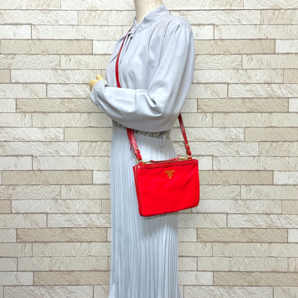 PRADA プラダ ショルダーバッグ ナイロン レッド レディース 中古