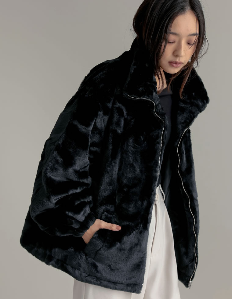 ハイネックドロスト付きフェイクファージャケット - ジャケット