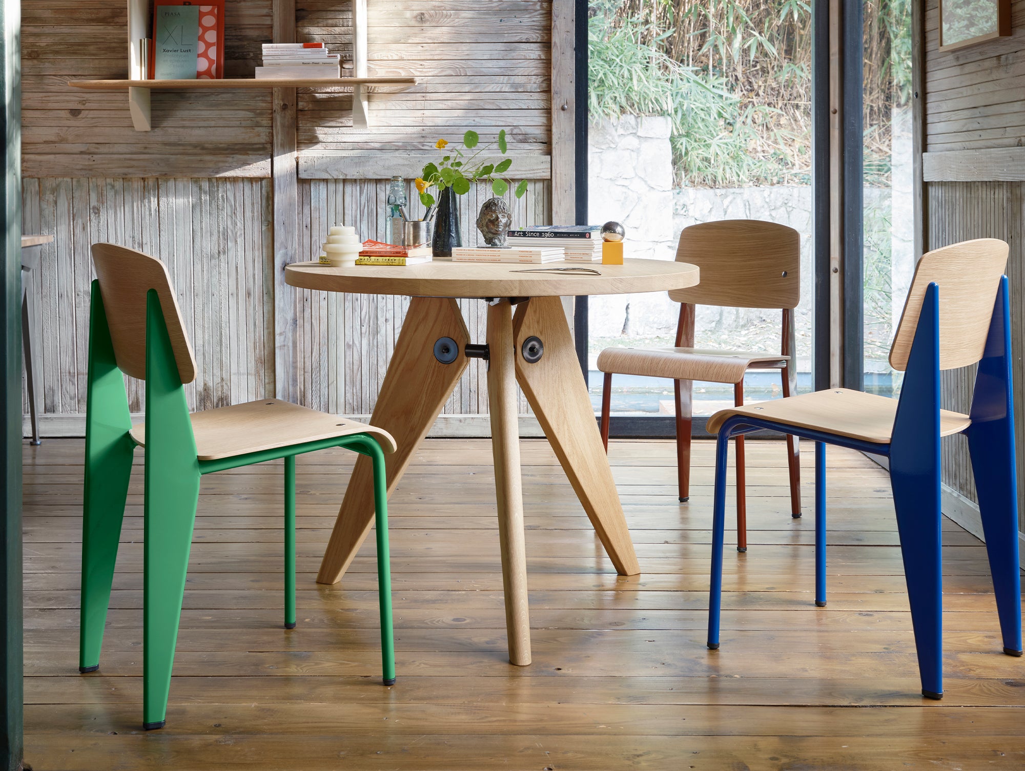 Vitra ゲリドン ダイニングテーブル – Really Well Made