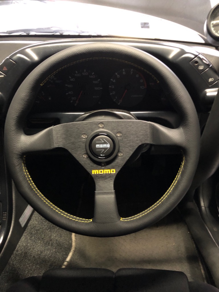 MOMO（モモ） 正規品 ステアリング ヴェローチェレーシング 32パイ V-2