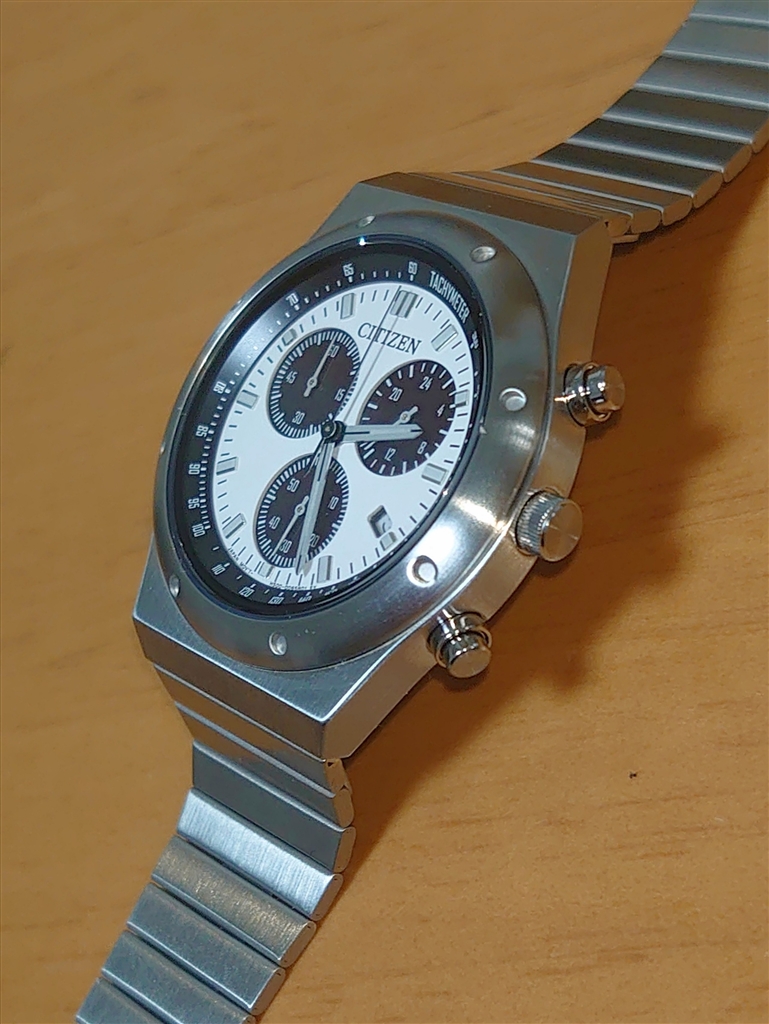 価格.com - 『机の上に置いてもペタンとなりません。』シチズン