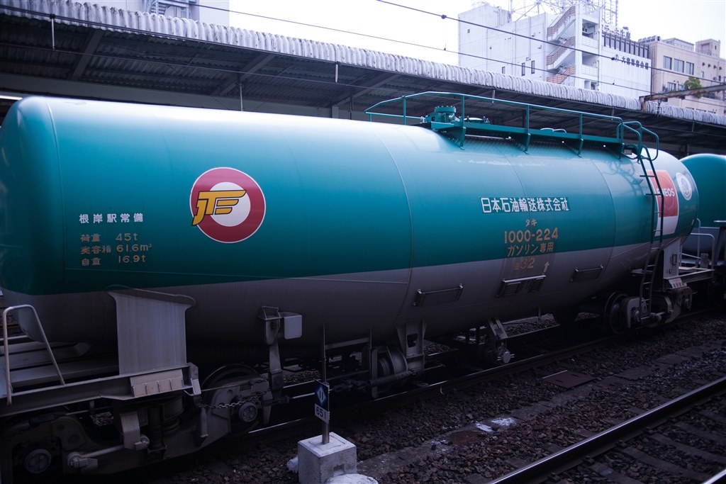 なかなか良くできてる一品』 カトー 8037-3 タキ1000 日本石油輸送色