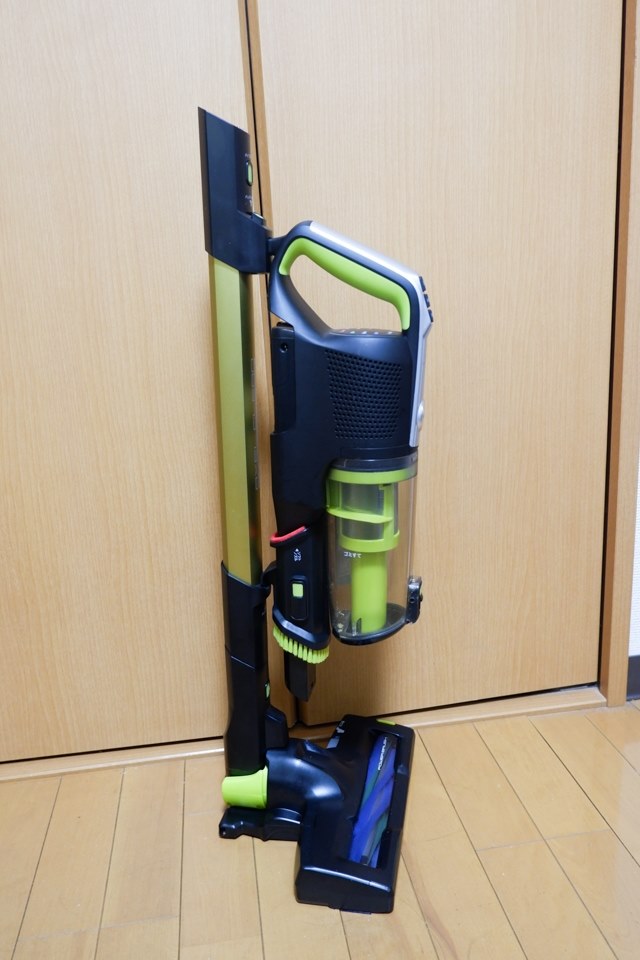 バランス良い、欠点がほとんどない、スティック型掃除機』 AQUA AXEL