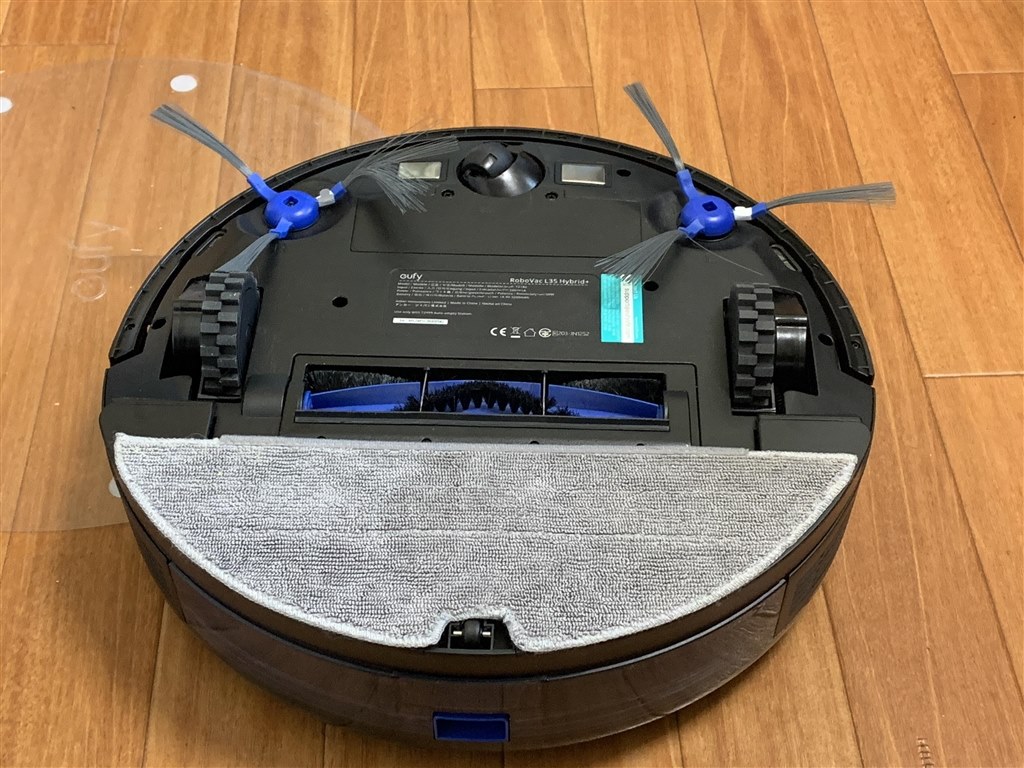 水拭きと自動ゴミ吸引ができる高コスパモデル』 ANKER Eufy RoboVac
