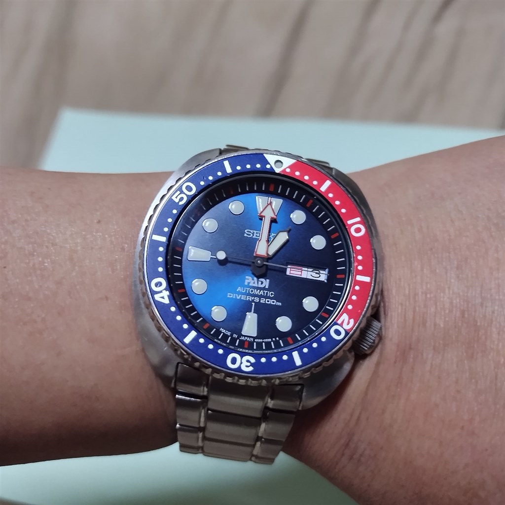 ペプシカラーのダイバーズ』 セイコー プロスペックス ダイバー