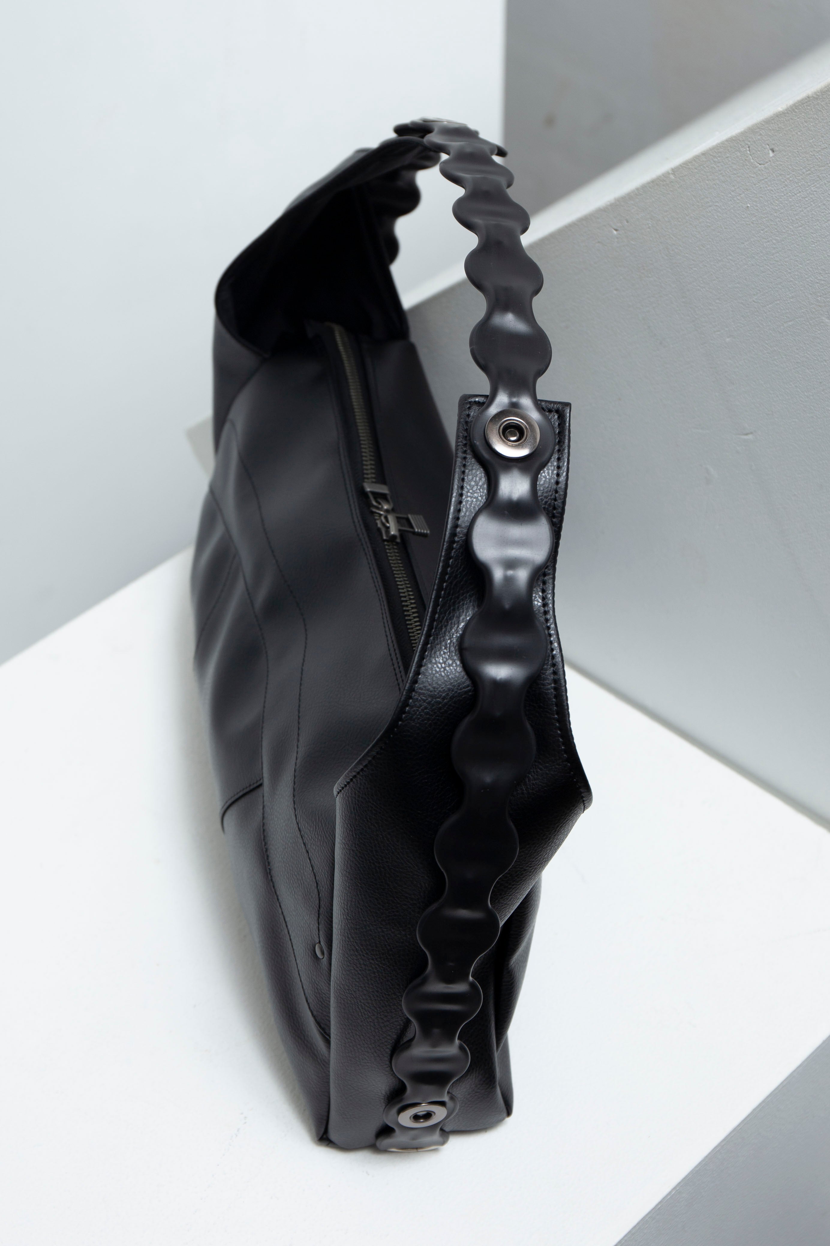 CONNECT BAG BLACK / ryaw（リャウ）通販 / 店舗 / 渋谷・神泉セレクト