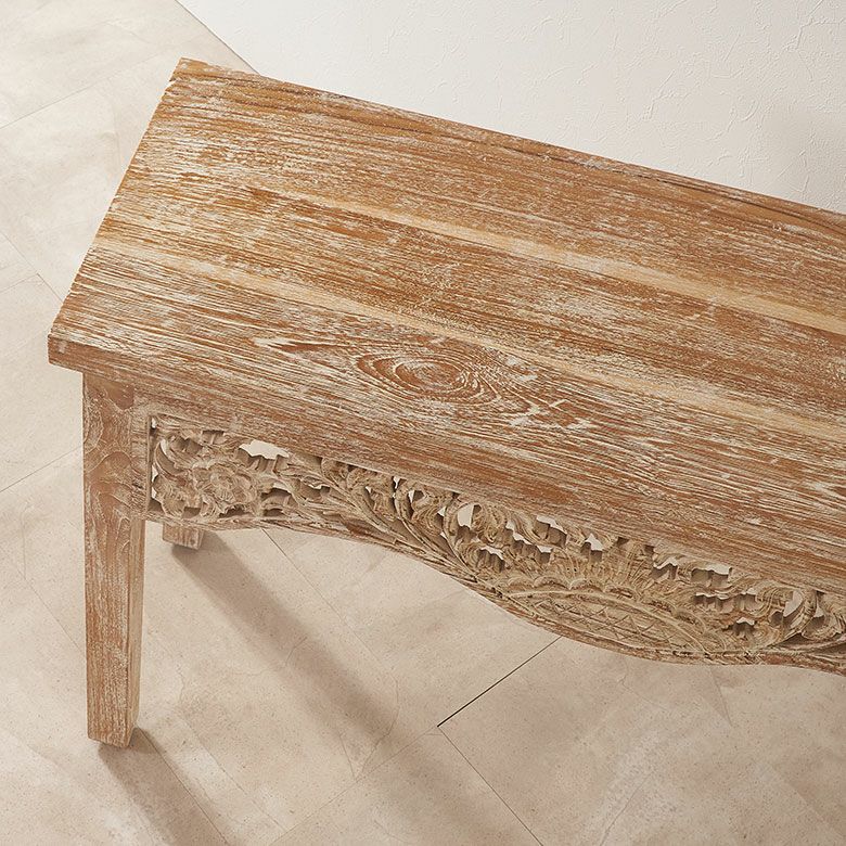 アジアンデザインの彫刻がカービングされたチークウッドのコンソール