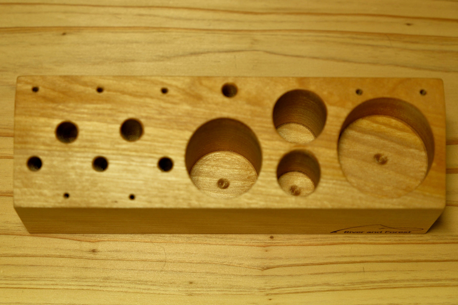 フライタイイングツールスタンド [木製・フライフィッシング用品