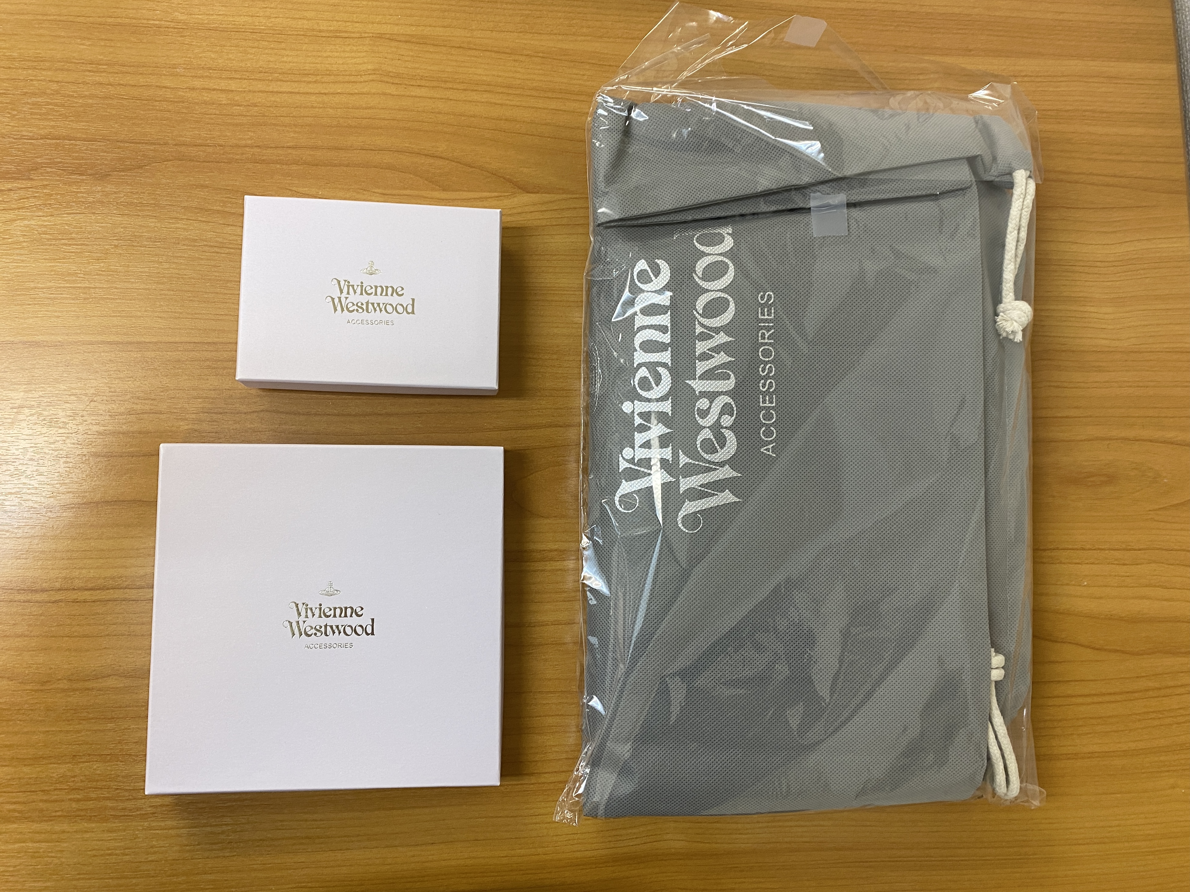 福袋2023】かつて盛大に事故った『ヴィヴィアンウエストウッド福袋』の