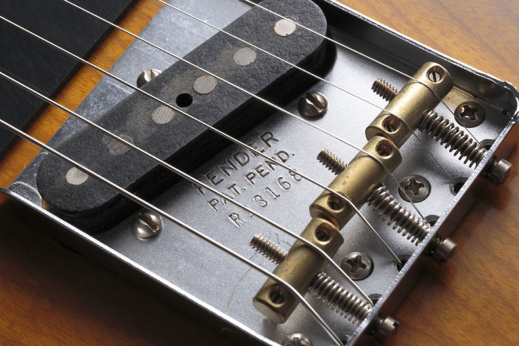 THE BAWDIESのTAXMAN愛用のテレキャスが、シグネイチャー・モデル