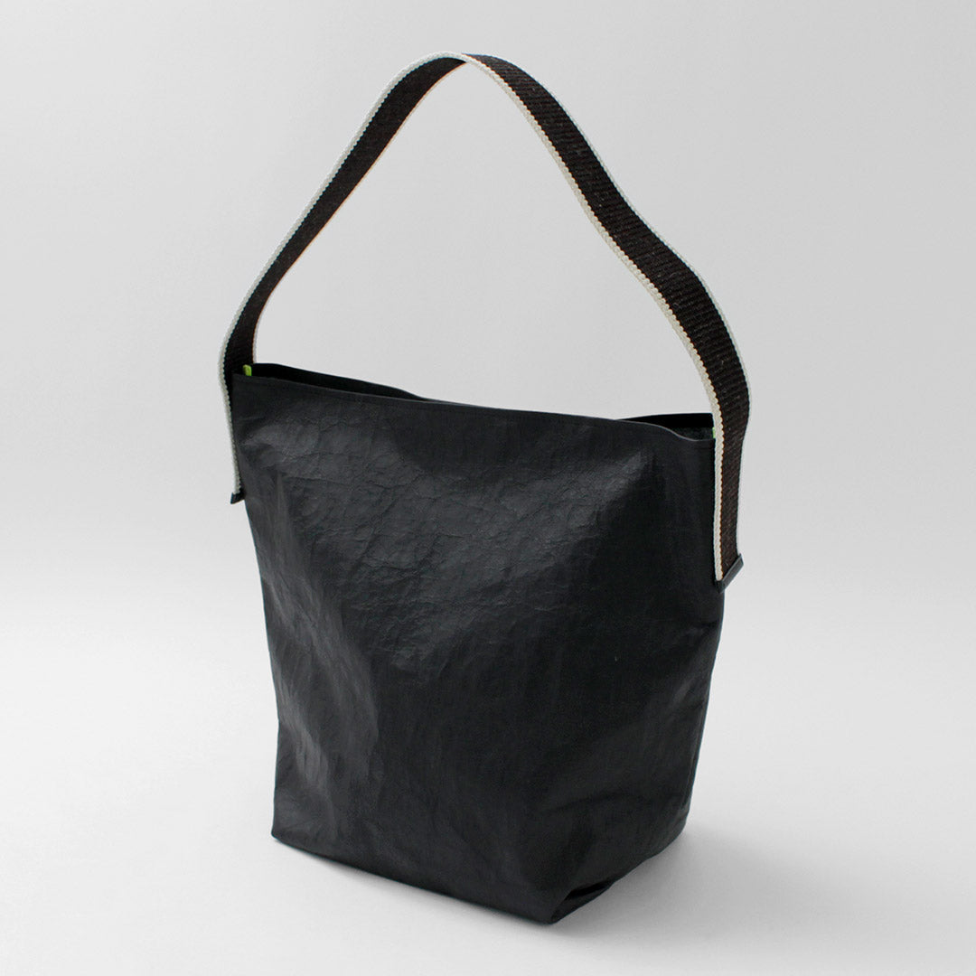 SENTI（センティ） ダイニーマレザー ボックスタイプ ショルダーバッグ