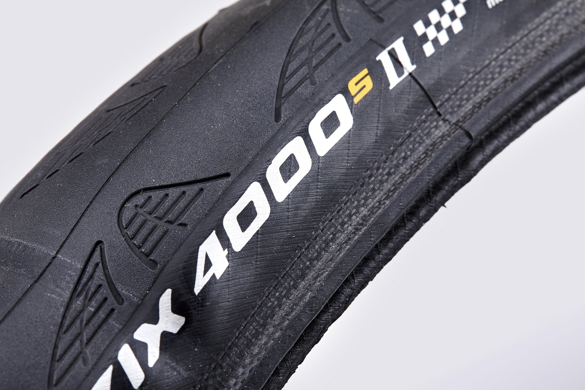 Continental Grand Prix 4000S II |