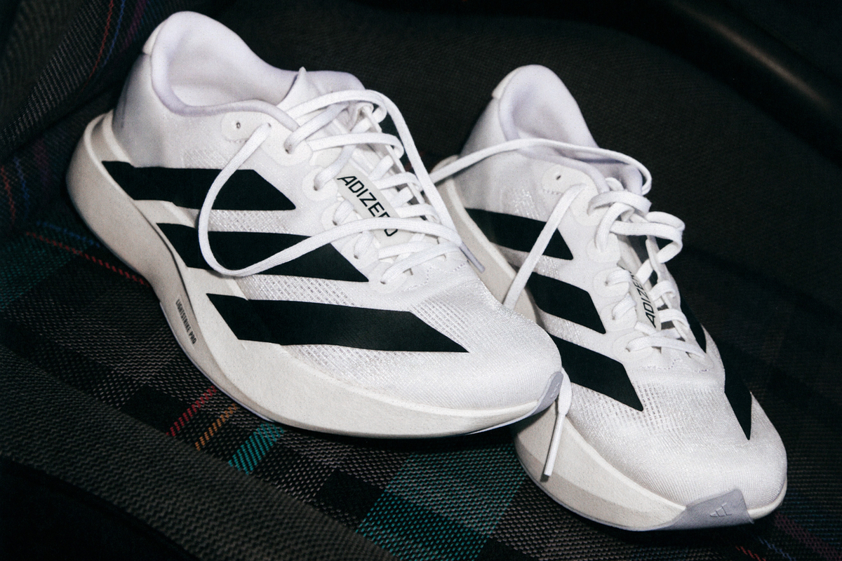 アディダス アディゼロ 最軽量「ADIZERO EVO SL」が11月22日から一般