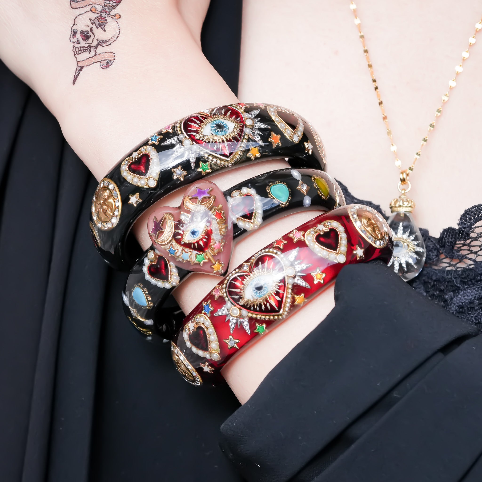 Sacred eye heart bracelet - red × rainbow – RUKA
