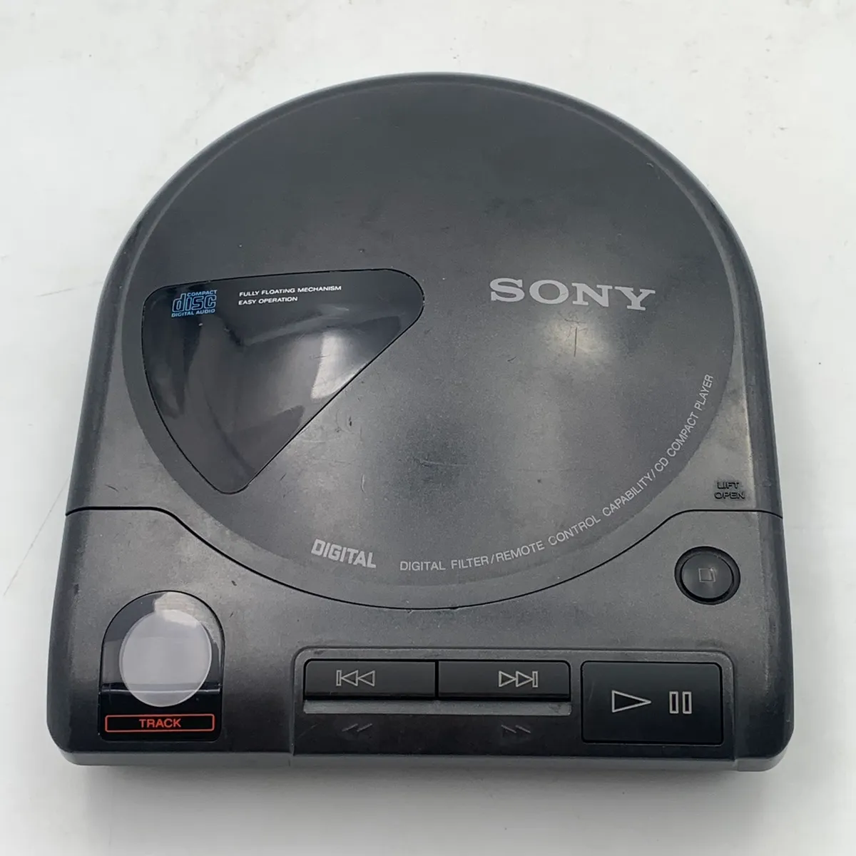 CD56 【動作品】SONY ソニー CD プレイヤー D-600 アダプター付き カー