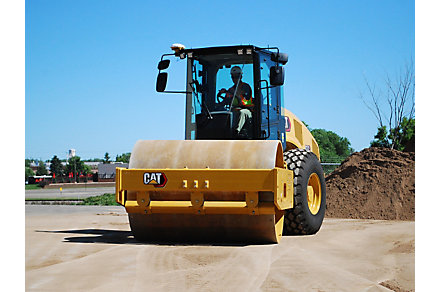 CS12土工用振動ローラ | Cat | Caterpillar