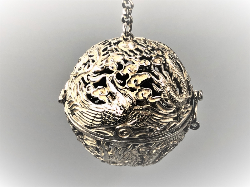 銀彫金香球 龍鳳凰透かし】 中国古玩 倣唐代薫香球 |サムライオークション
