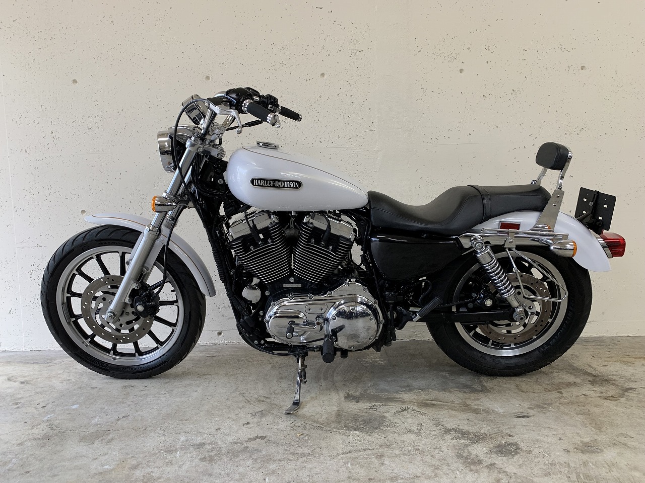 H-D XL1200L-I White｜札幌のバイクショップ BROWN Motorcycle Co.