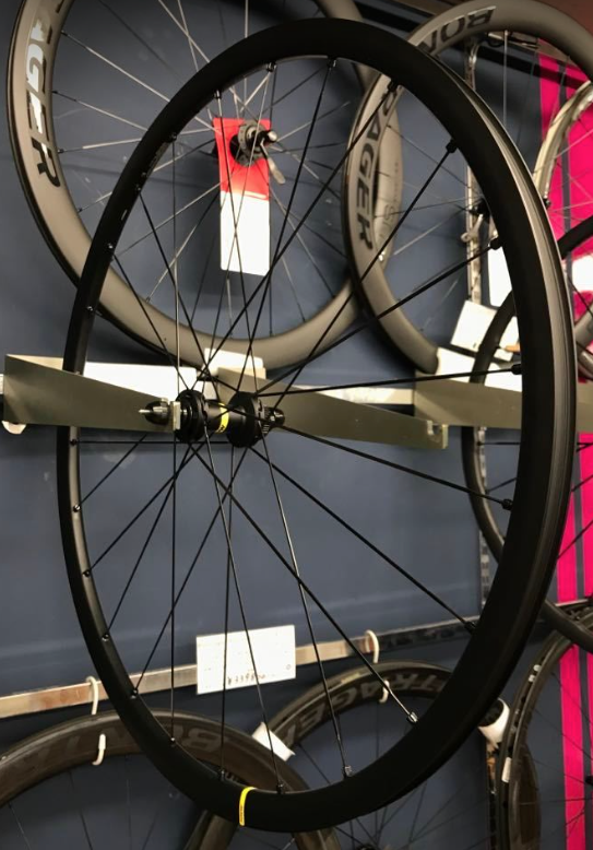 ディスクホイールのアップグレードに。【MAVIC】KSYRIUM S DISC入荷