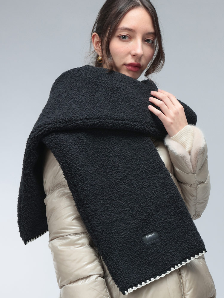 UGG (アグ) ロゴ ボア マフラー fluff Scalloped Scarf フラッフ