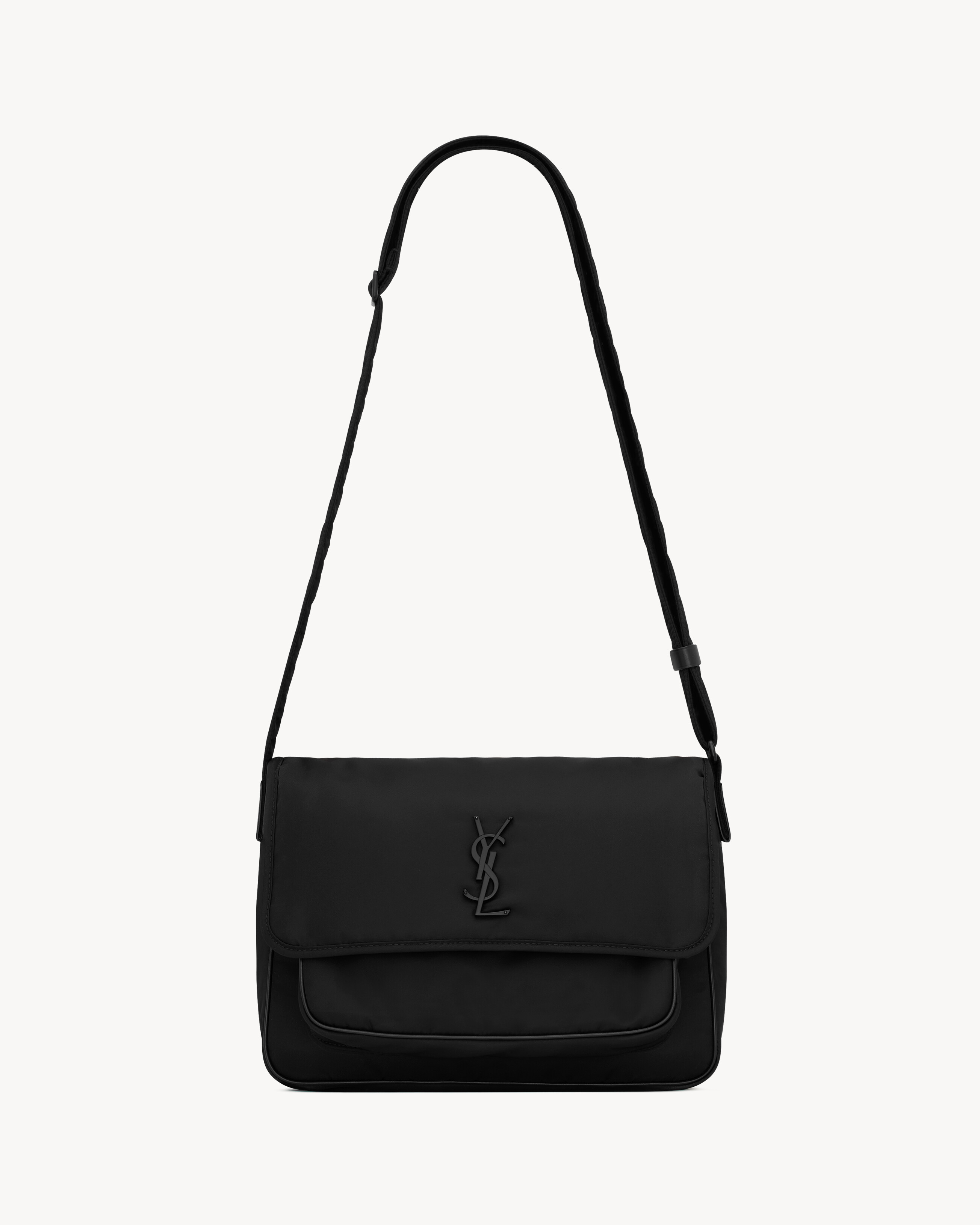 ニキ メッセンジャー（ECONYL®） ブラック | Saint Laurent | YSL JA-JP