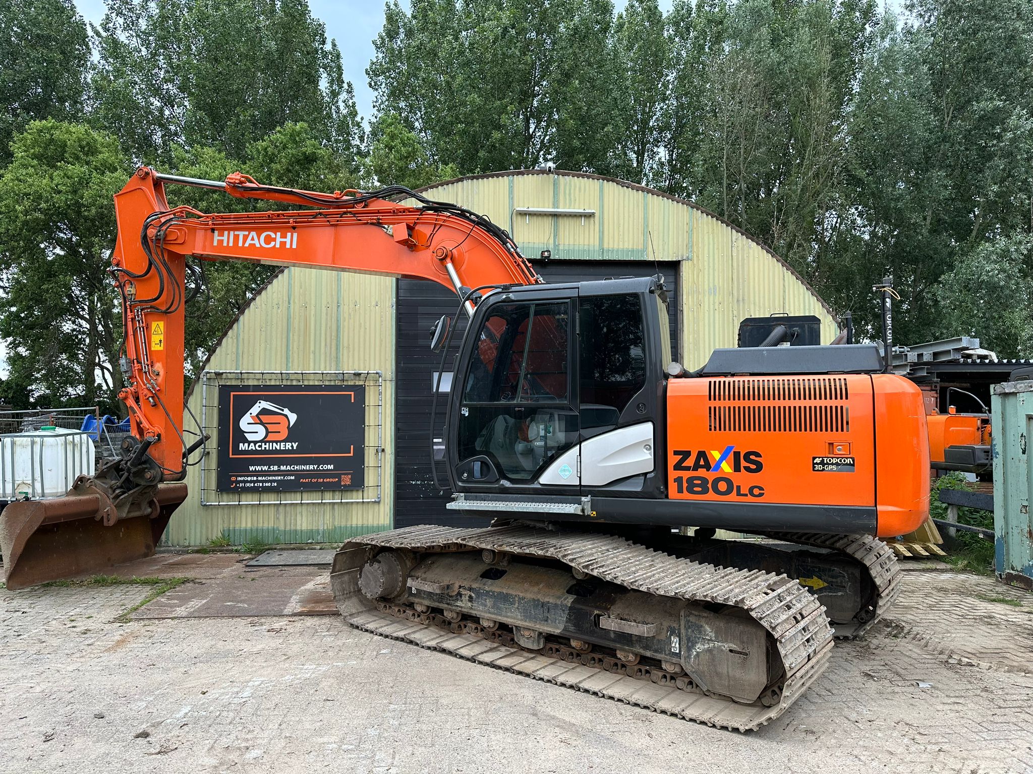Hitachi ZX 180LC-5 - SB Machinery