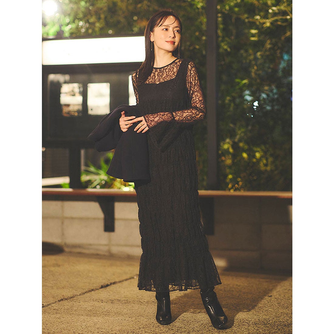 アニュアンス anuans レースシャーリングワンピース （BLACK