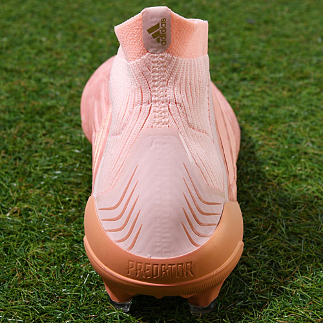 adidas アディダス プレデター 18+ FG/AG(ピンク) DB2013 クリア