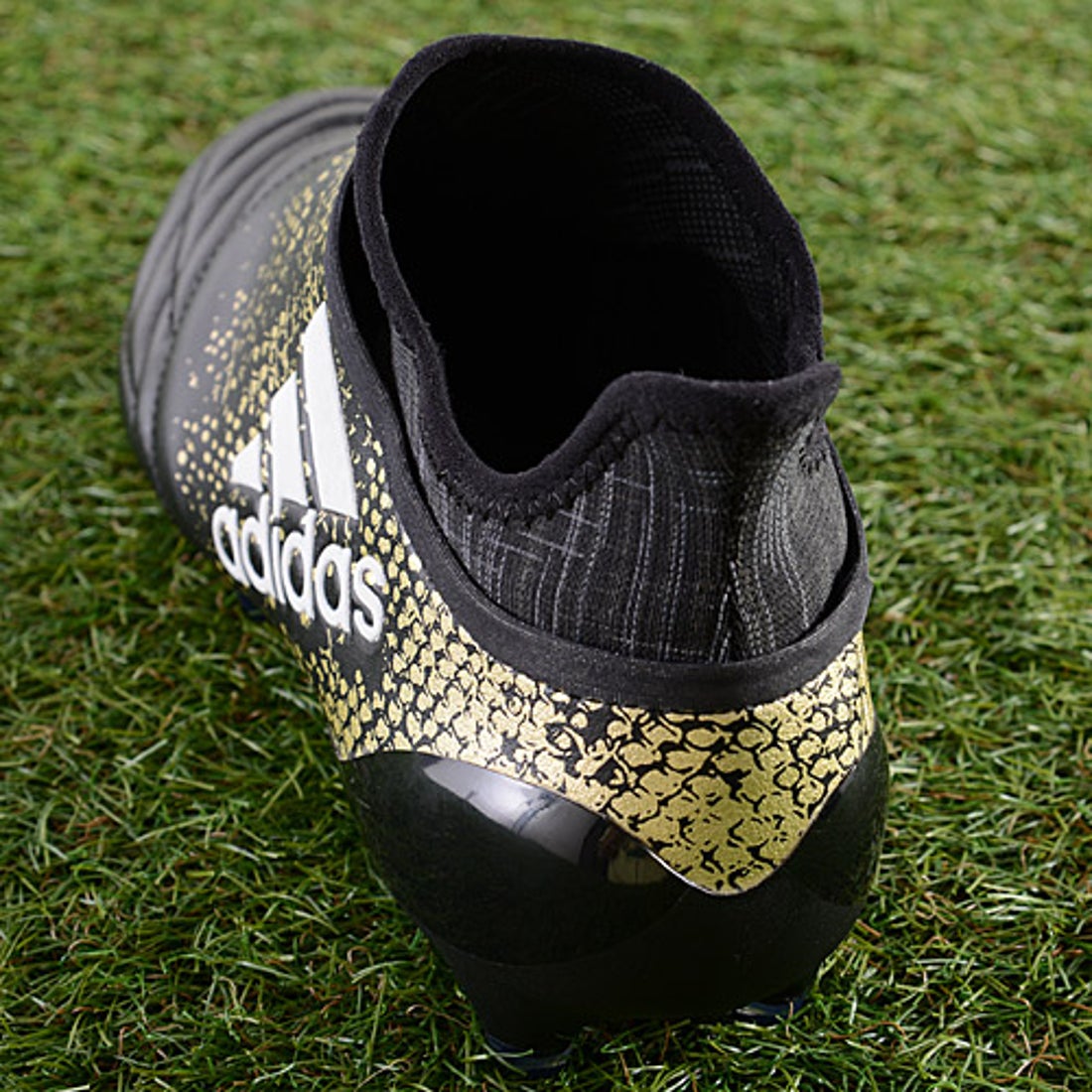 adidas アディダス エックス 16+ ピュアカオス FG/AG LE(ブラック