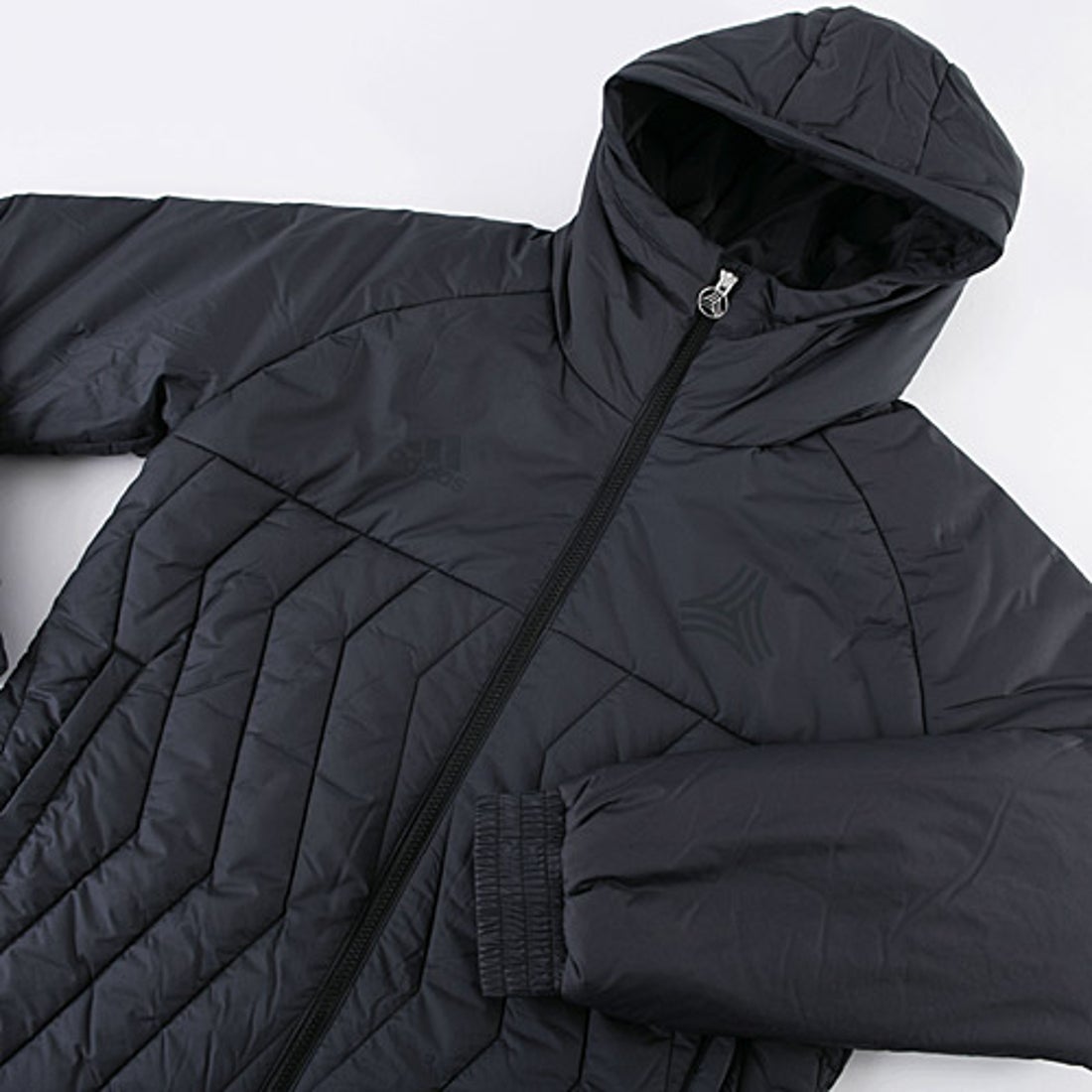 adidas アディダス TANGO CAGE パデットジャケット(ブラック) FWT24