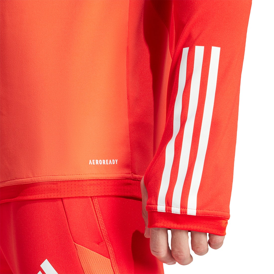 adidas バイエルンミュンヘン 23/24 トレーニングトップ&トレーニング