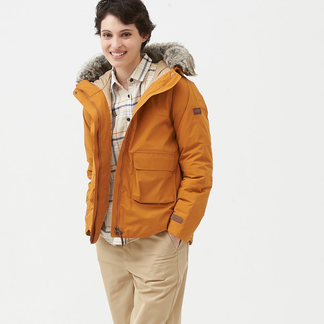 エーグル AIGLE 透湿防水 フーデット ファーダウン ジャケット