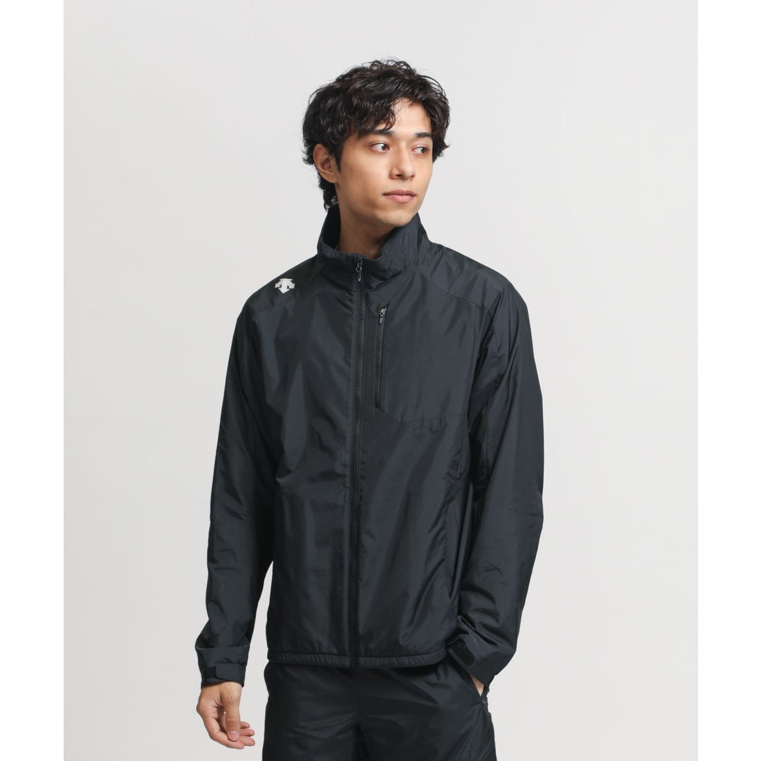 DESCENTE トレーニング EKS plus THERMO スタンドジャケット