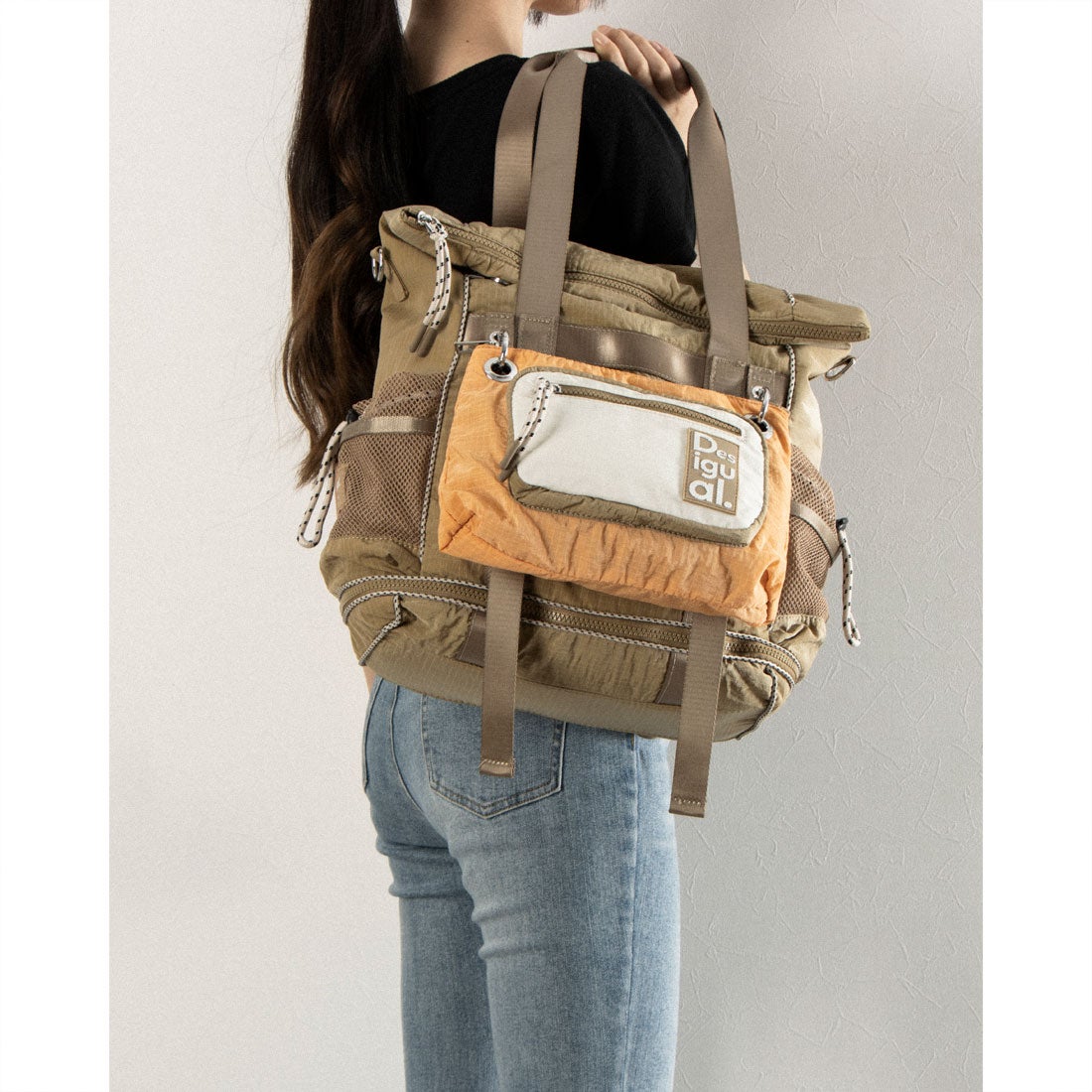 デシグアル Desigual Voyager マルチポジション マキシバックパック