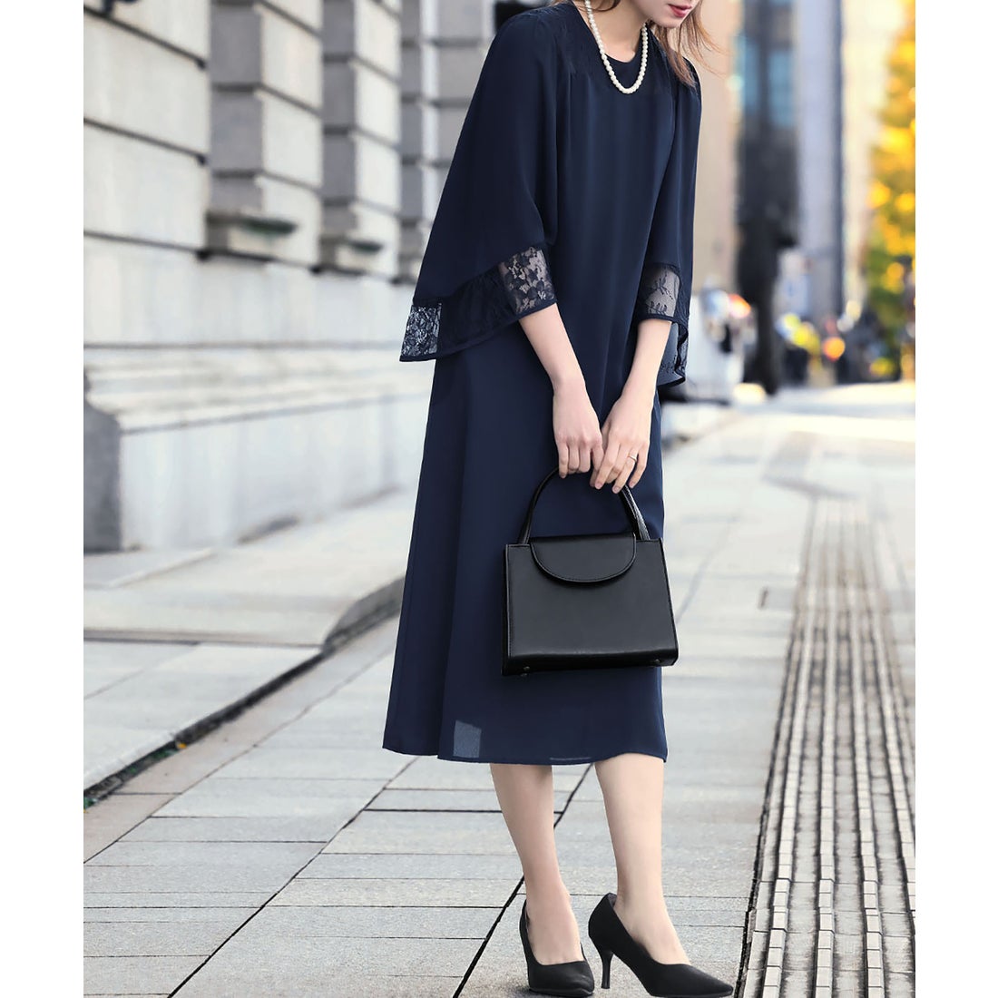 フロリア Flolia 【喪服・礼服】レース切替えフレアスリーブIライン